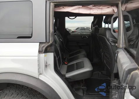 2024 Ford Bronco Black Diamond z USA, uszkodzony, nr VIN 1FMEE1BPXRLA22120